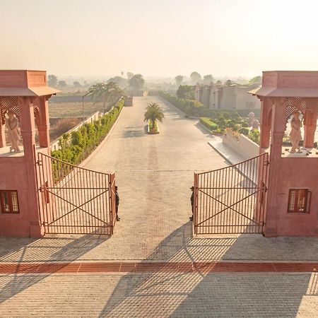 Orchha Palace And Convention Centre Dış mekan fotoğraf