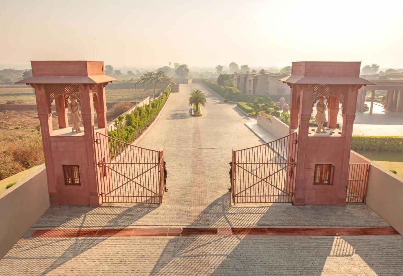 Orchha Palace And Convention Centre Dış mekan fotoğraf