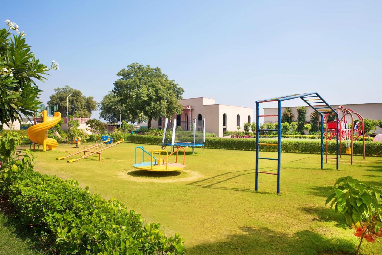 Orchha Palace And Convention Centre Dış mekan fotoğraf