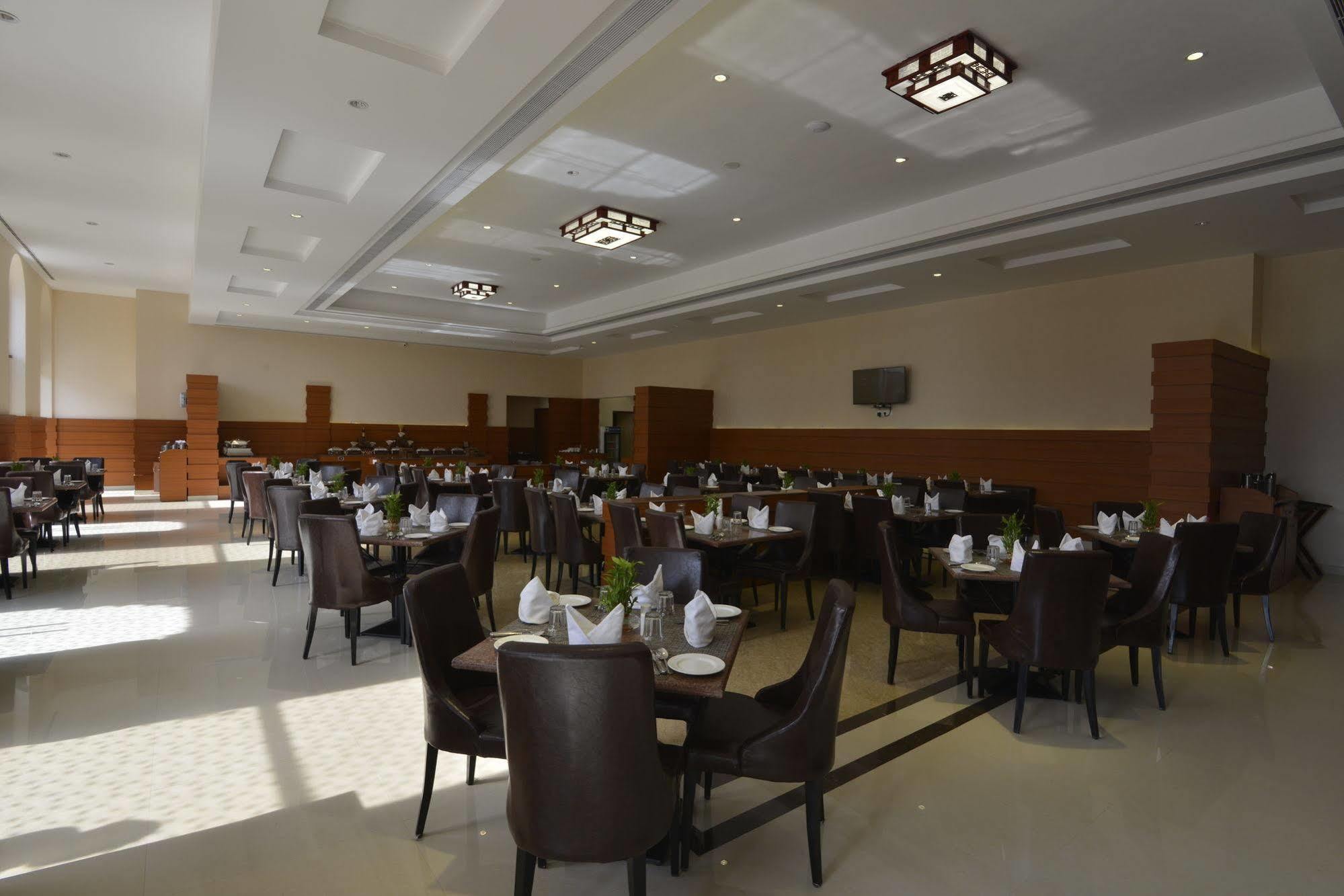 Orchha Palace And Convention Centre Dış mekan fotoğraf